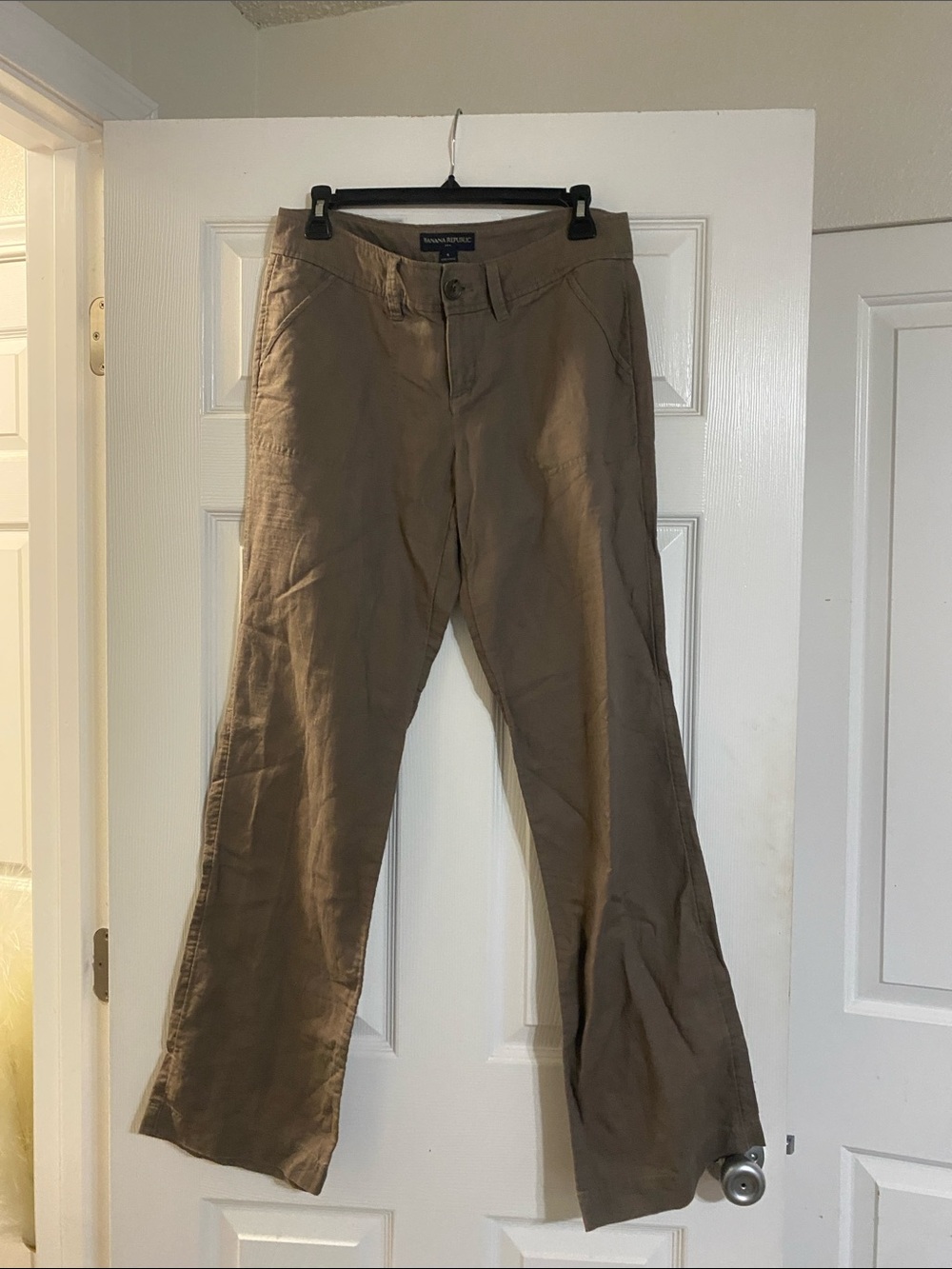 Banana Republic Women’s Taupe Straight-Leg Linen Trousers